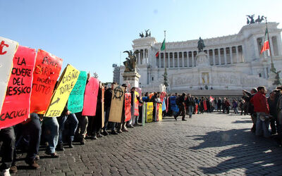 MANIFESTAZIONE STUDENTI E COBAS