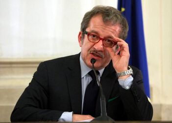 RIUNIONE EMERGENZA IMMIGRAZIONE RIUNIONE EMERGENZA IMMIGRAZIONE