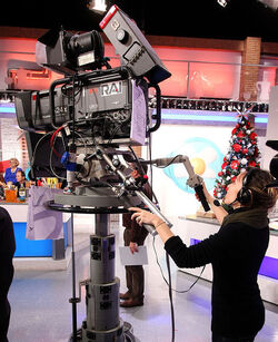 OPERATORI TELEVISIVI CAMERAMEN OPERATORI TELEVISIVI CAMERAMEN