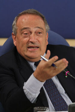 PRESENTAZIONE DEL FINANZIAMENTO DELLE RETI D IMPRESA