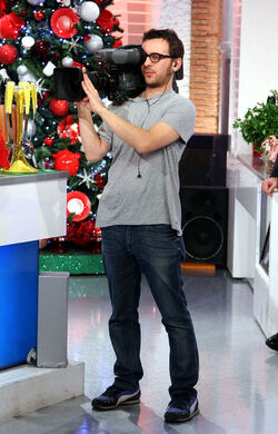 OPERATORI TELEVISIVI CAMERAMEN OPERATORI TELEVISIVI CAMERAMEN