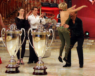 BALLANDO CON LE STELLE BALLANDO CON LE STELLE