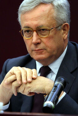 CONF STAMPA MANOVRA FINANZIARIA CONF STAMPA MANOVRA FINANZIARIA