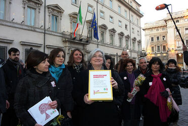 FIRME PER DIMISSIONI BERLUSCONI