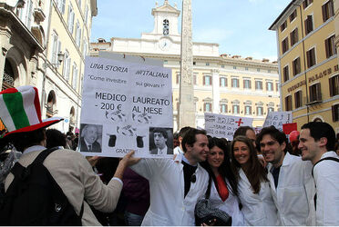 PROTESTA GIOVANI SPECIALIZZANDO CONTRO TASSE BORSE DI STUDIO
