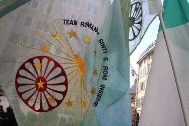 MAN SINTI E ROM PER RICONOSCIMENTO STATUS DI MINORANZE