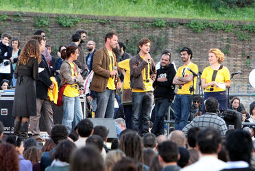 MANIFESTAZIONE CONTRO IL PRECARIATO MANIFESTAZIONE CONTRO IL PRECARIATO