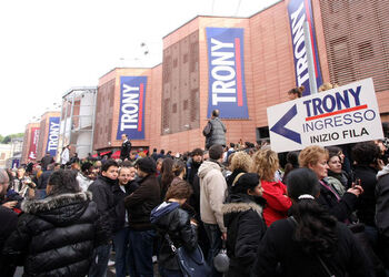 APERTURA TRONY PONTE MILVIO