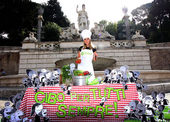 MANIFESTAZIONE OXFAM