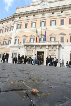 MANIFESTAZIONE INDIGNATOS MONTECITORIO MANIFESTAZIONE INDIGNATOS MONTECITORIO