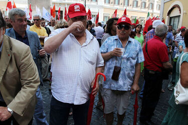 MANIFESTAZIONE CONTRO MANOVRA FINANZIARIA MANIFESTAZIONE CONTRO MANOVRA FINANZIARIA