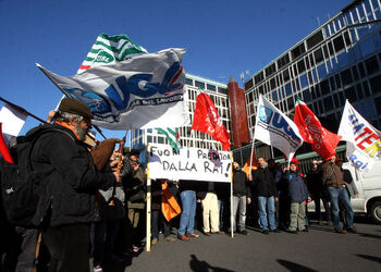 MANIFESTAZIONE DIPENDENTI RAI MANIFESTAZIONE DIPENDENTI RAI