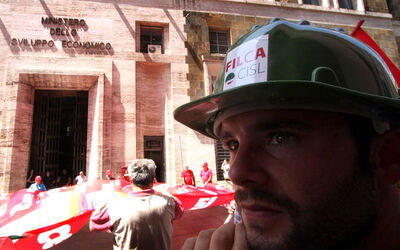 MANIFESTAZIONE LAVORATORI EDILI MANIFESTAZIONE LAVORATORI EDILI