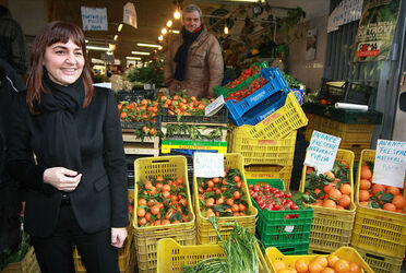 RENATA POLVERINI AL MERCATO