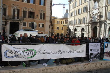 MAN SINTI E ROM PER RICONOSCIMENTO STATUS DI MINORANZE