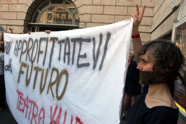 MANIFESTAZIONE PER TEATRO VALLE
