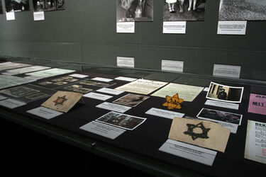 FINI VISITA LA MOSTRA I GHETTI NAZISTI FINI VISITA LA MOSTRA I GHETTI NAZISTI