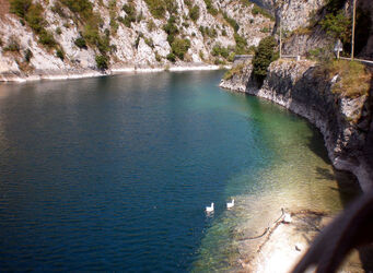 DIGA LAGO ARTIFICIALE