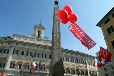 MANIFESTAZIONE CONTRO MANOVRA FINANZIARIA MANIFESTAZIONE CONTRO MANOVRA FINANZIARIA