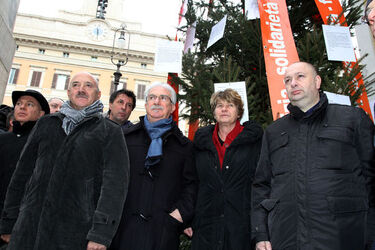 CONFERENZA STAMPA SINDACATI PER RIAPRIRE CONFRONTO CON IL GOVERNO