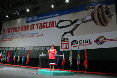 MANIFESTAZIONE PENSIONATI CGIL CISL UIL CONTRO TAGLI MONTI