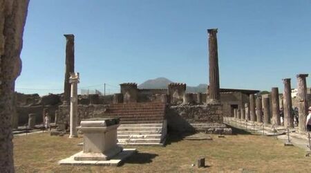 TURISMO SCAVI POMPEI NAPOLI