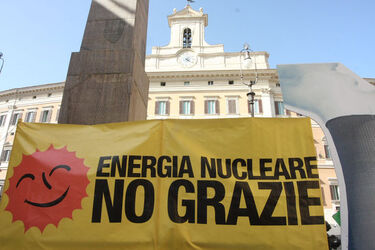 MAN VERDI CONTRO IL NUCLEARE
