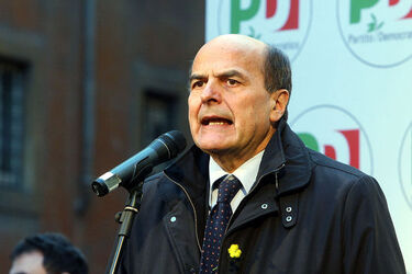 FIRME PER DIMISSIONI BERLUSCONI