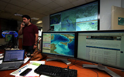 ISTITUTO DI GEOFISICA E VULCANOLOGIA ISTITUTO DI GEOFISICA E VULCANOLOGIA