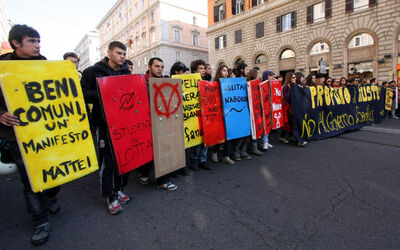 MANIFESTAZIONE STUDENTI E COBAS