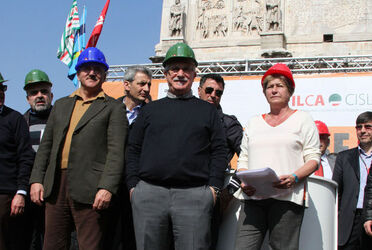 MANIFESTAZIONE EDILI CGIL CISL UIL