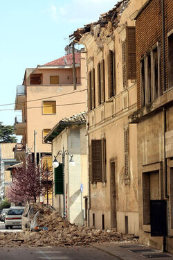 TERREMOTO L AQUILA