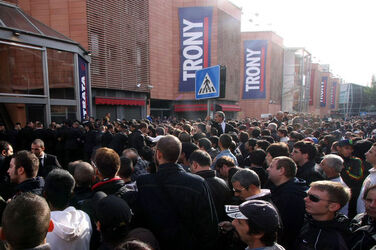 APERTURA TRONY PONTE MILVIO