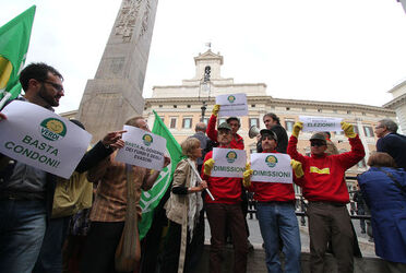 MANIFESTAZIONE VERDI CONTRO BERLUSCONI