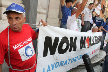 MANIFESTAZIONE LAVORATORI IRIBUS A PALAZZO CHIGI