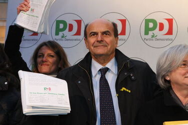 FIRME PER DIMISSIONI BERLUSCONI