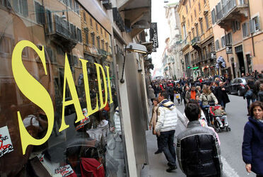 INIZIO SALDI A ROMA