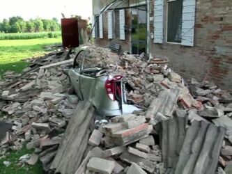 TERREMOTO IN EMILIA ROMAGNA CAVEZZO MODENA 