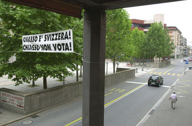 Chiasso striscione di protesta