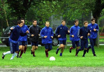 Calcio ACB in allenamento al completo