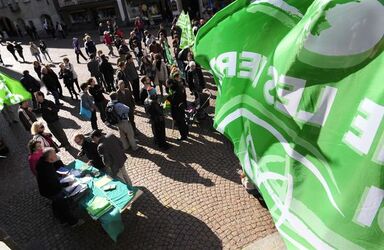 Bellinzona manifestazione contro politica sanitaria