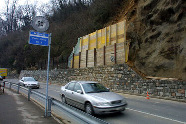 Agno frana sulla cantonale