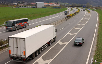 Camorino autostrada A2 con traffico normale