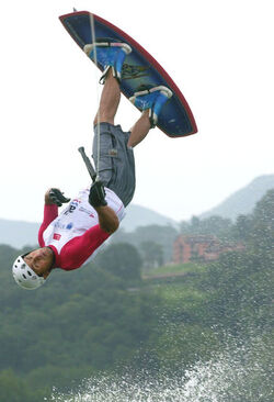 Wakeboard Slide gare acrobatiche ad Agno Wakeboard Slide gare acrobatiche ad Agno