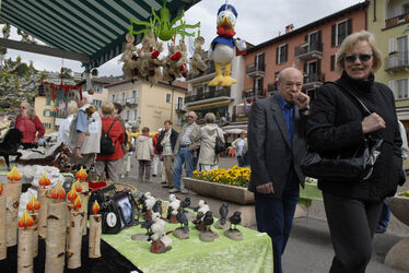Ascona mercatino sul Lungolago
