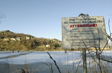 Muzzano pattinatori sul laghetto