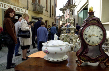 Mendrisio brocante mercato antiquariato