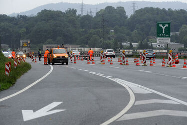 Mendrisio chiusura corsia sud nord autostrada A2 Mendrisio chiusura corsia sud nord autostrada A2
