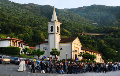 Cadenazzo fiaccolata in memoria di Cristina Caccia