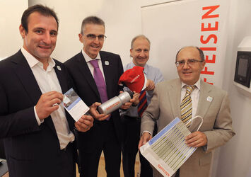 Mendrisio 09 lancio campagna PinsMondiali Raiffeisen